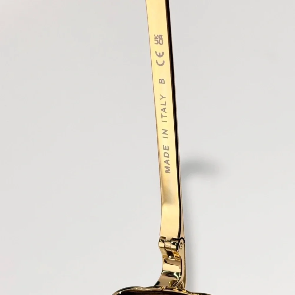 CHANEL Gold and Black Rectangular Sunglasses - Picture 6 of 7